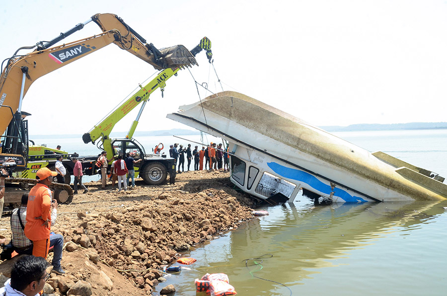 Bargi Dam Tragedy: Viral Mother-Son Photo Debunked, Negligence Probed | Quick Digest